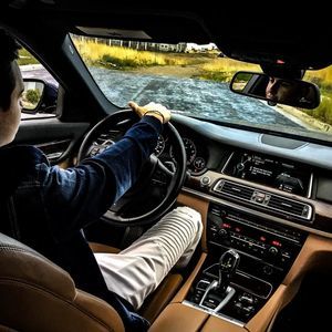 Meet your Posher, Amel